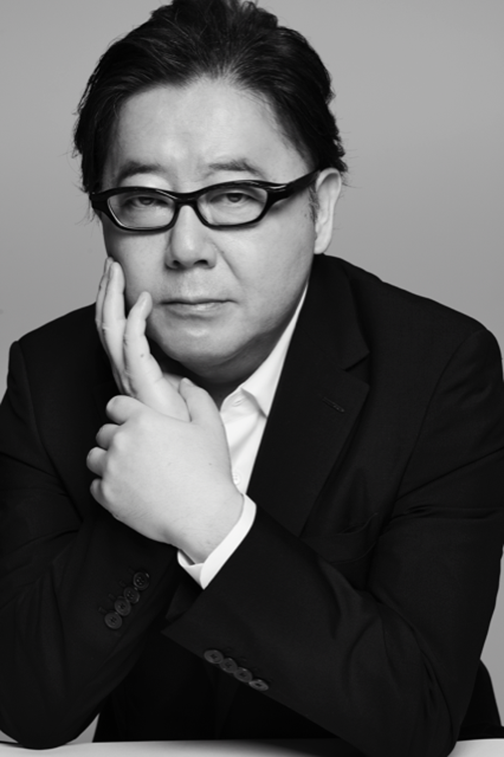 番組へコメントを寄せた作詞家・秋元康 ©️kurigami