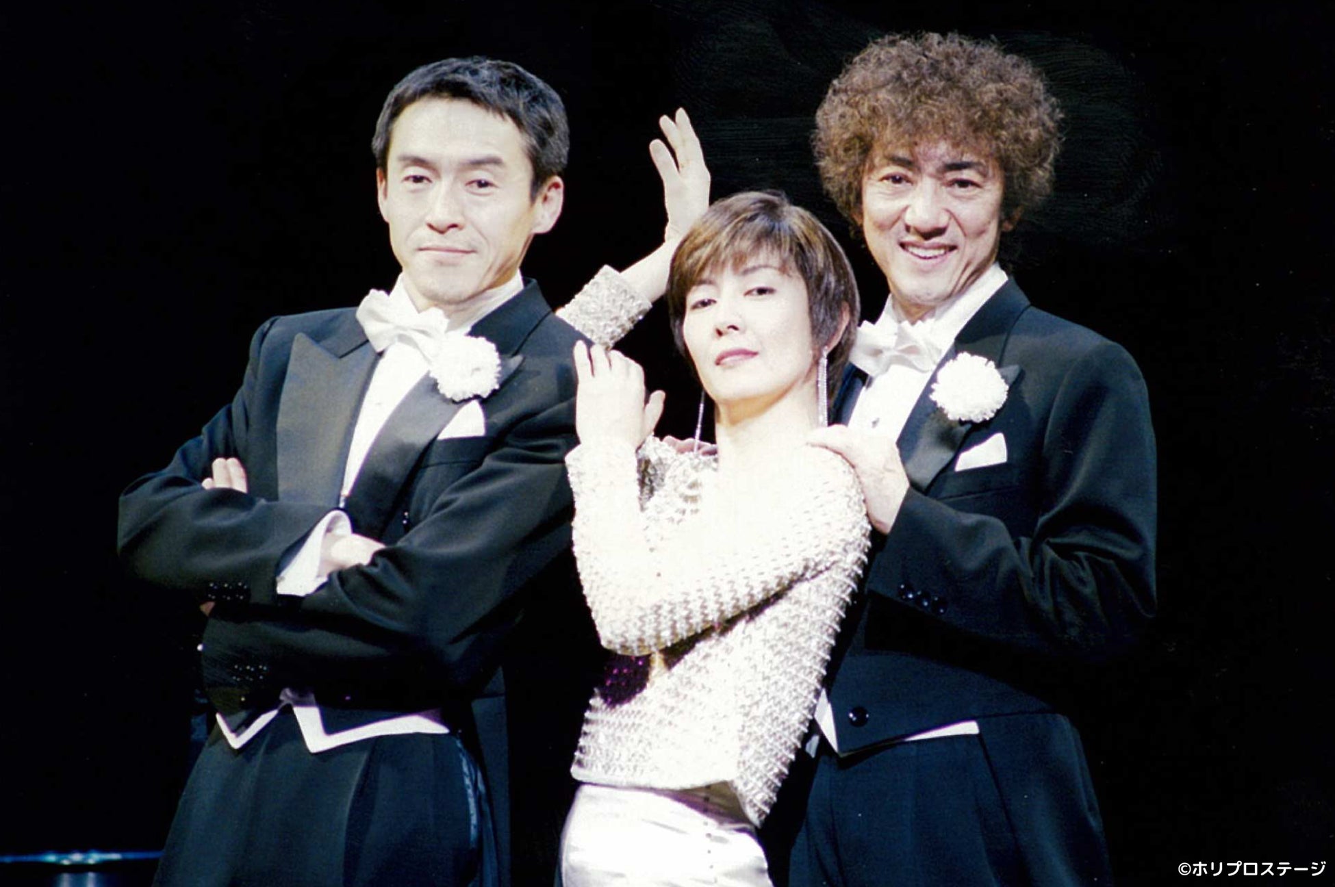 左より)浅野和之、戸田恵子、市村正親 撮影:稲越功一