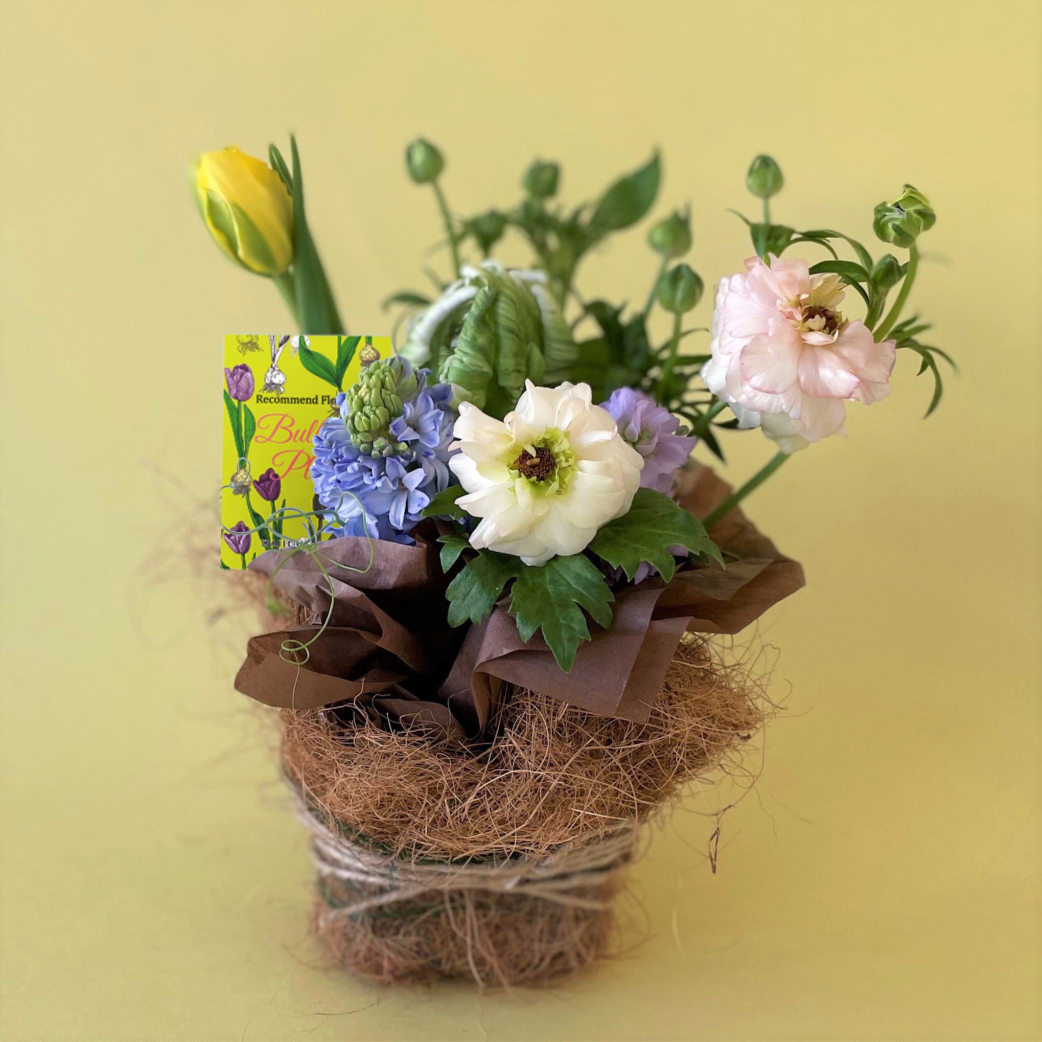 ※画像はイメージです。使用する花や資材は店舗や入荷状況によって異なります。