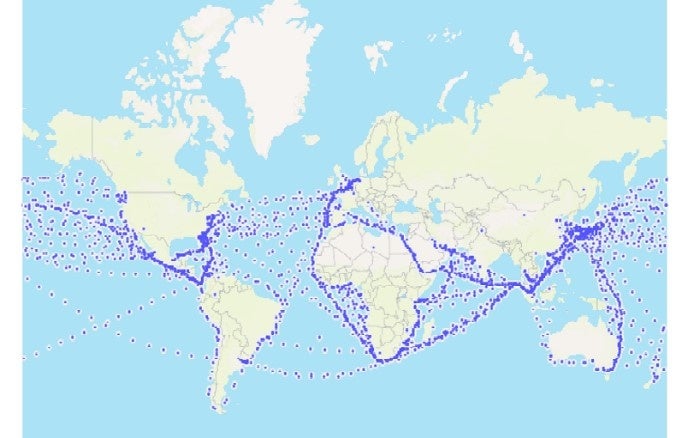 図2：商船三井が運航する自動車船の投入航路実績