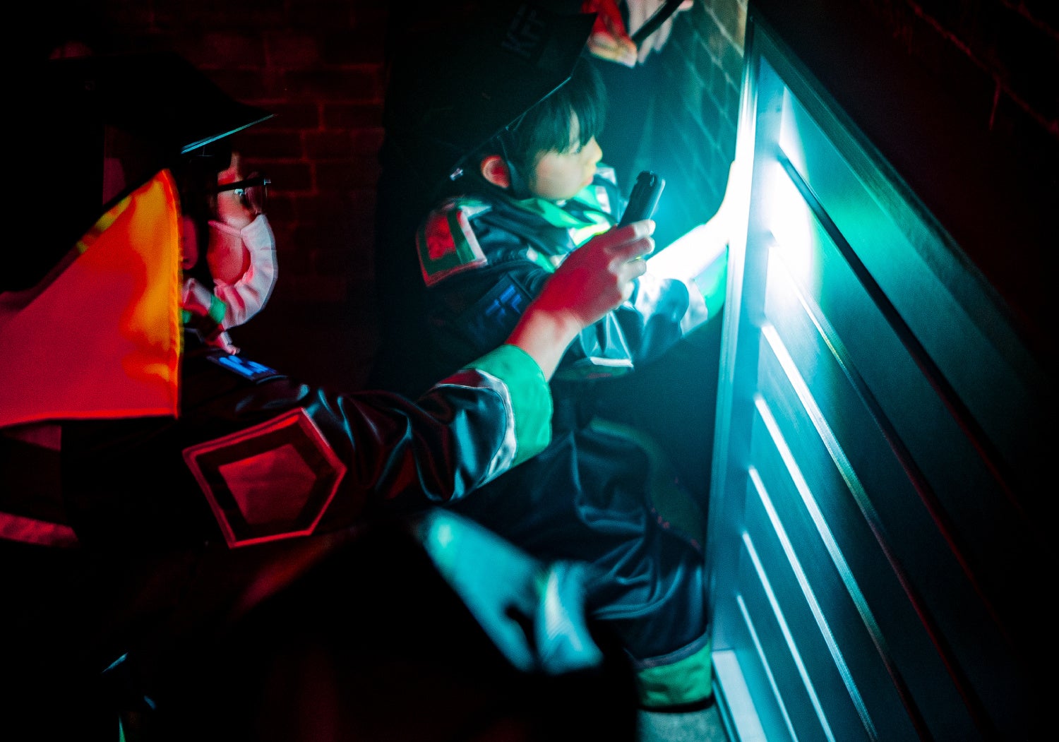 逃げ遅れた人がいる！？チームで協力して救出活動に挑戦！