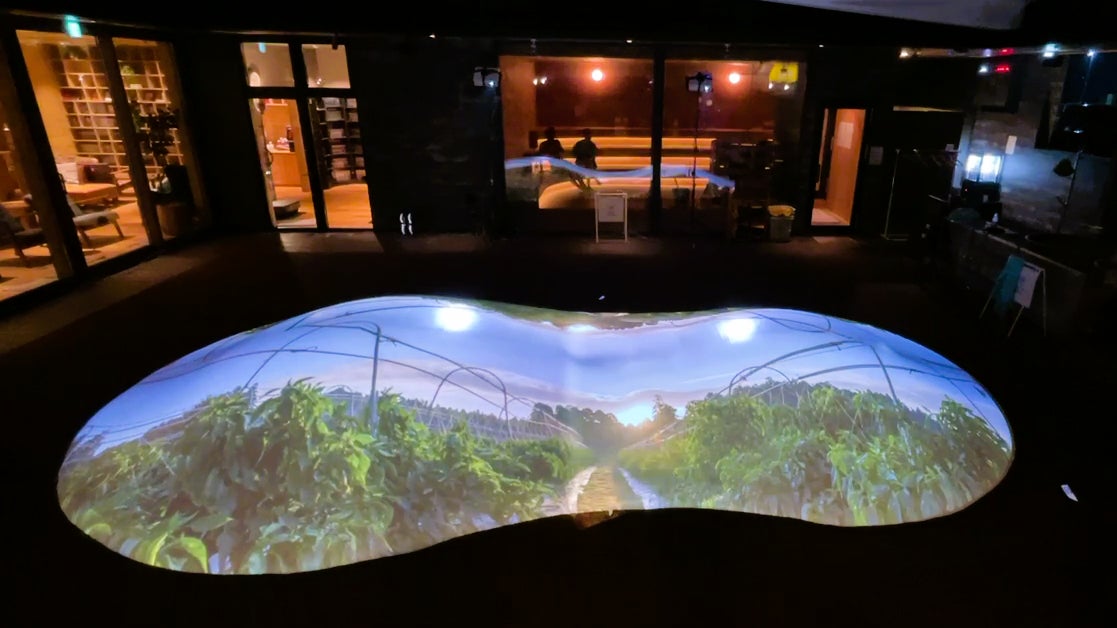 サウナ施設の屋外プロジェクションマッピングを開発、千葉県香取市「おふろcafé かりんの湯」で12月24日より導入 トラベルスポット サウナ施設の屋外プロジェクションマッピングを開発、千葉県香取市「おふろcafé かりんの湯」で12月24日より導入 トラベルスポット