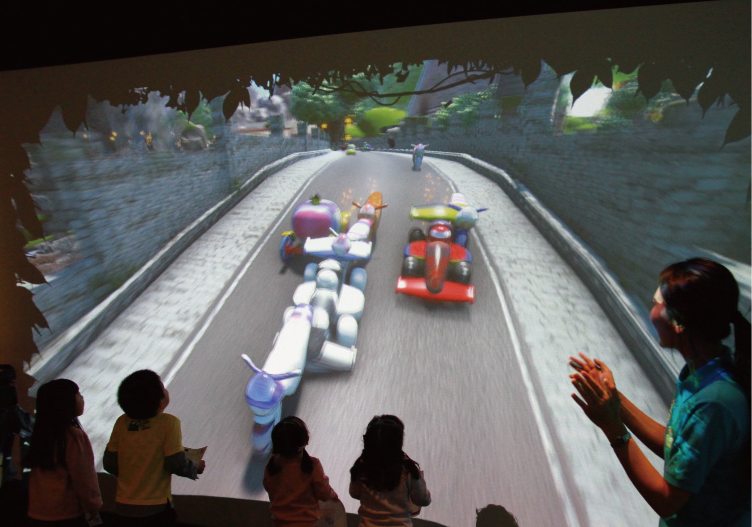 自分がデザインしたクルマでカーレース! お絵かき3Dレーシング「SKETCH RACING」