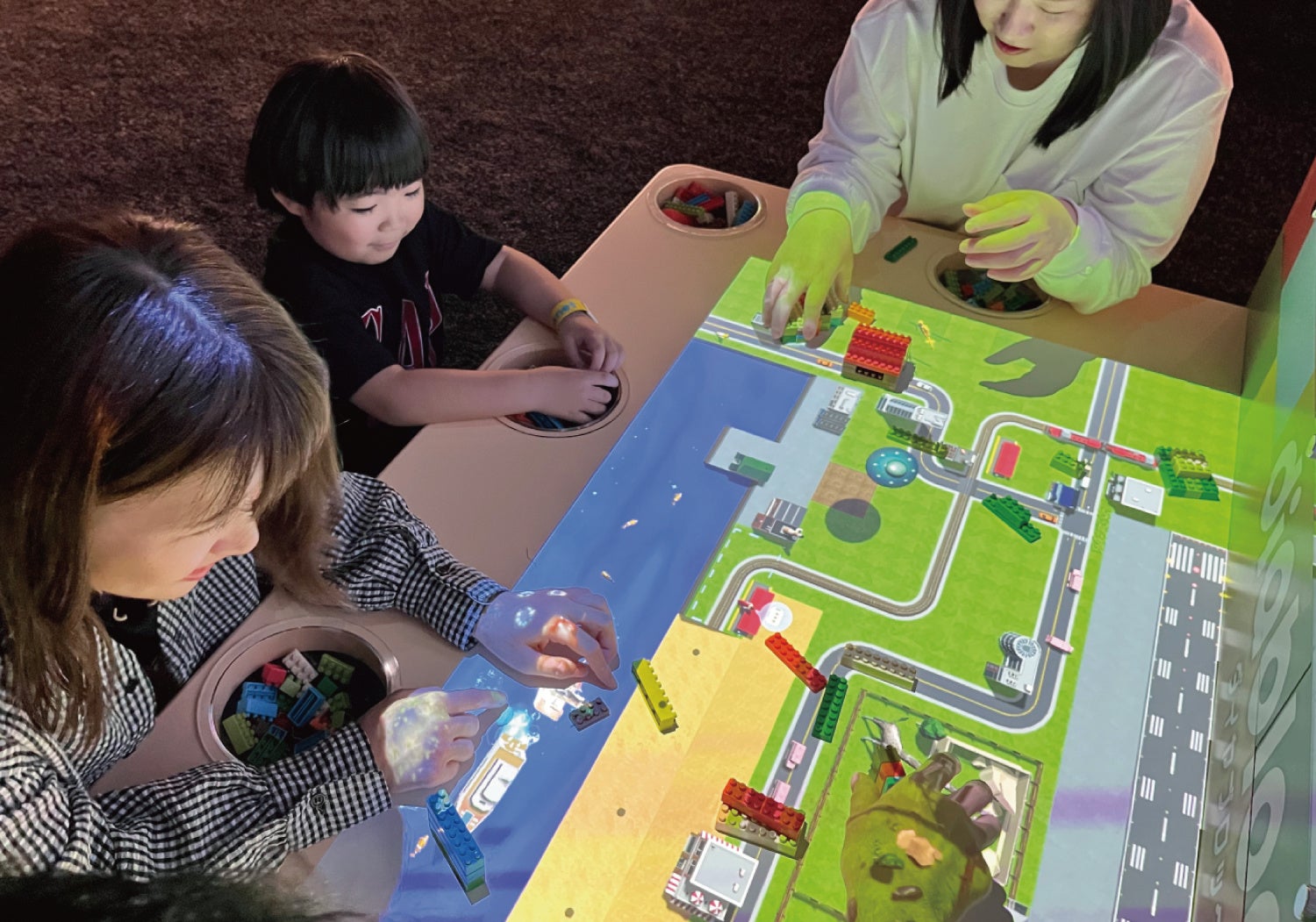 【九州初】ダイヤブロック®とコラボ開発したみらいのARブロック遊び「BLOCK PARTY!」