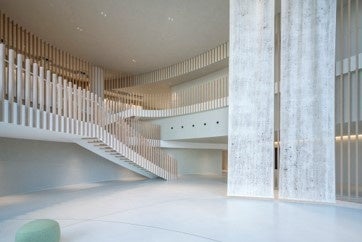 1階　エントランス