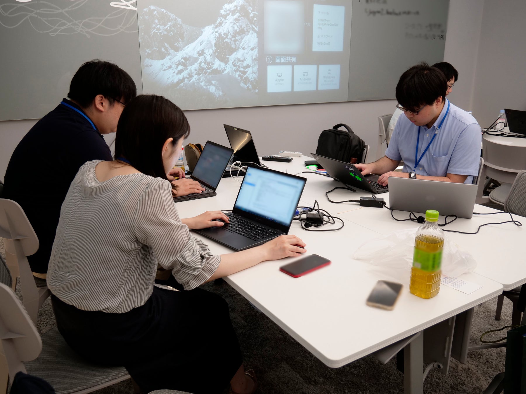 ▲3人1組のチーム制で行われ、終始活発な議論が飛び交いました