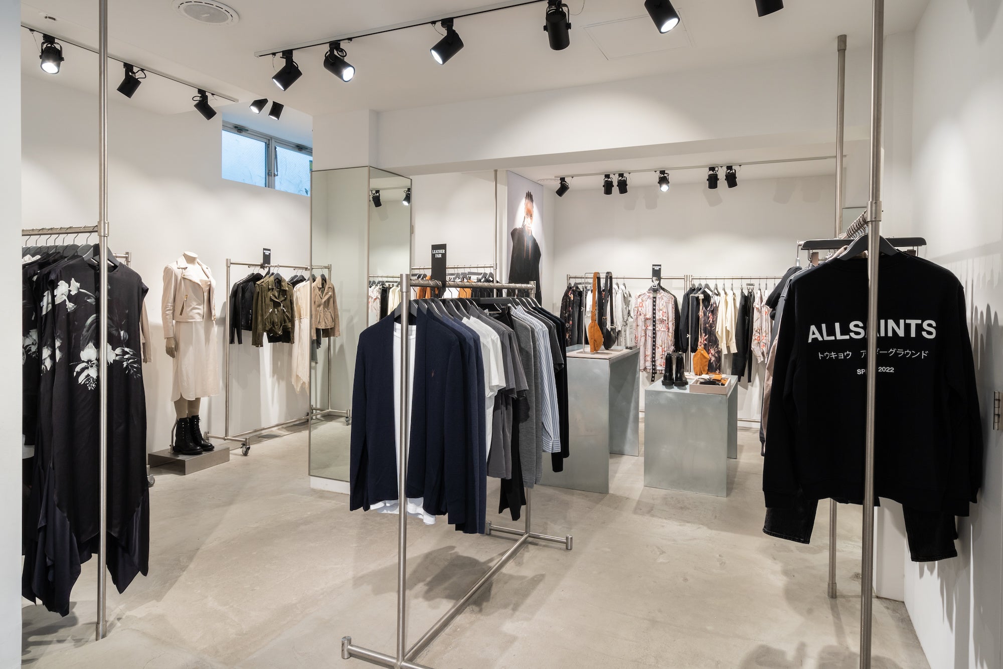 グランドフロア