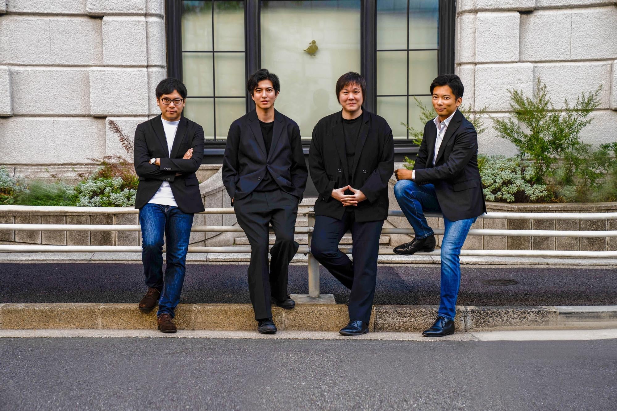 左から、大竹（執行役員CFO）、阿部（執行役員CPO）、横塚（取締役CTO）、小坂（代表取締役CEO）