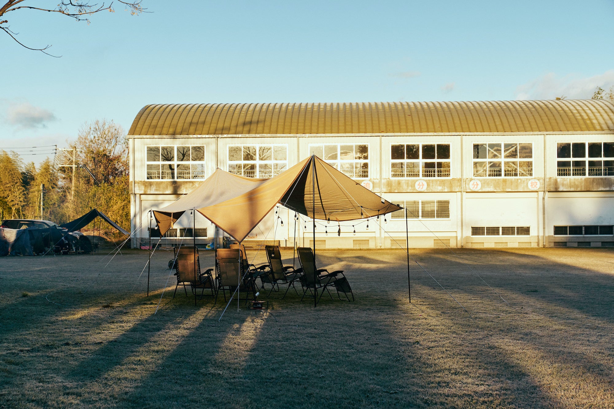 2022年12月、同会場にて地域おこし協力隊員が中心となりキャンプ＆サウナイベントを開催。今後もさまざまな活用を企画している。