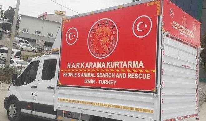 ▲寄付金で購入された、被災どうぶつ支援のトラック ©Angels Farm Sanctuary