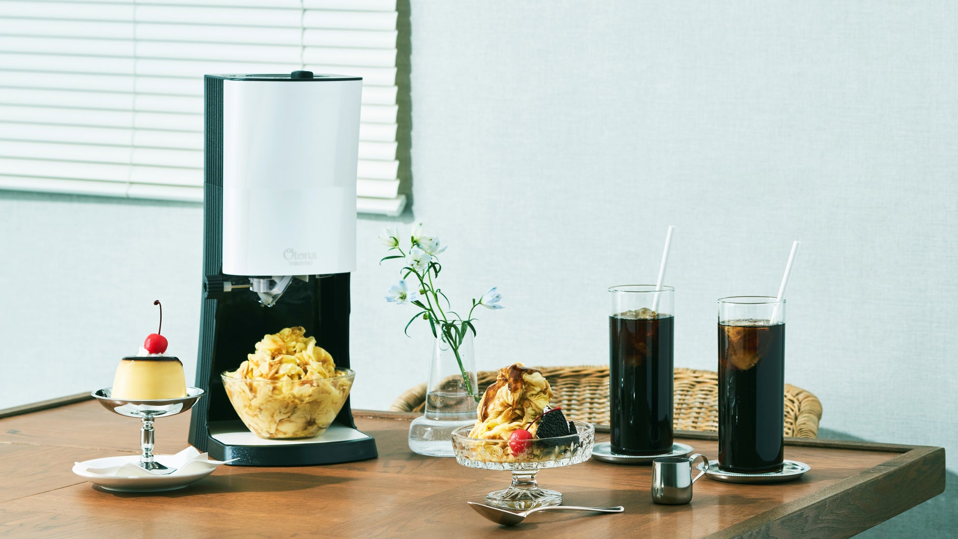 新スイーツ登場 プリンかき氷が作れる 電動ふわふわ とろ雪かき氷器 をリニューアル発売 株式会社ドウシシャのプレスリリース 新スイーツ登場 プリンかき氷が作れる 電動ふわふわ とろ雪かき氷器 をリニューアル発売 株式会社ドウシシャのプレスリリース