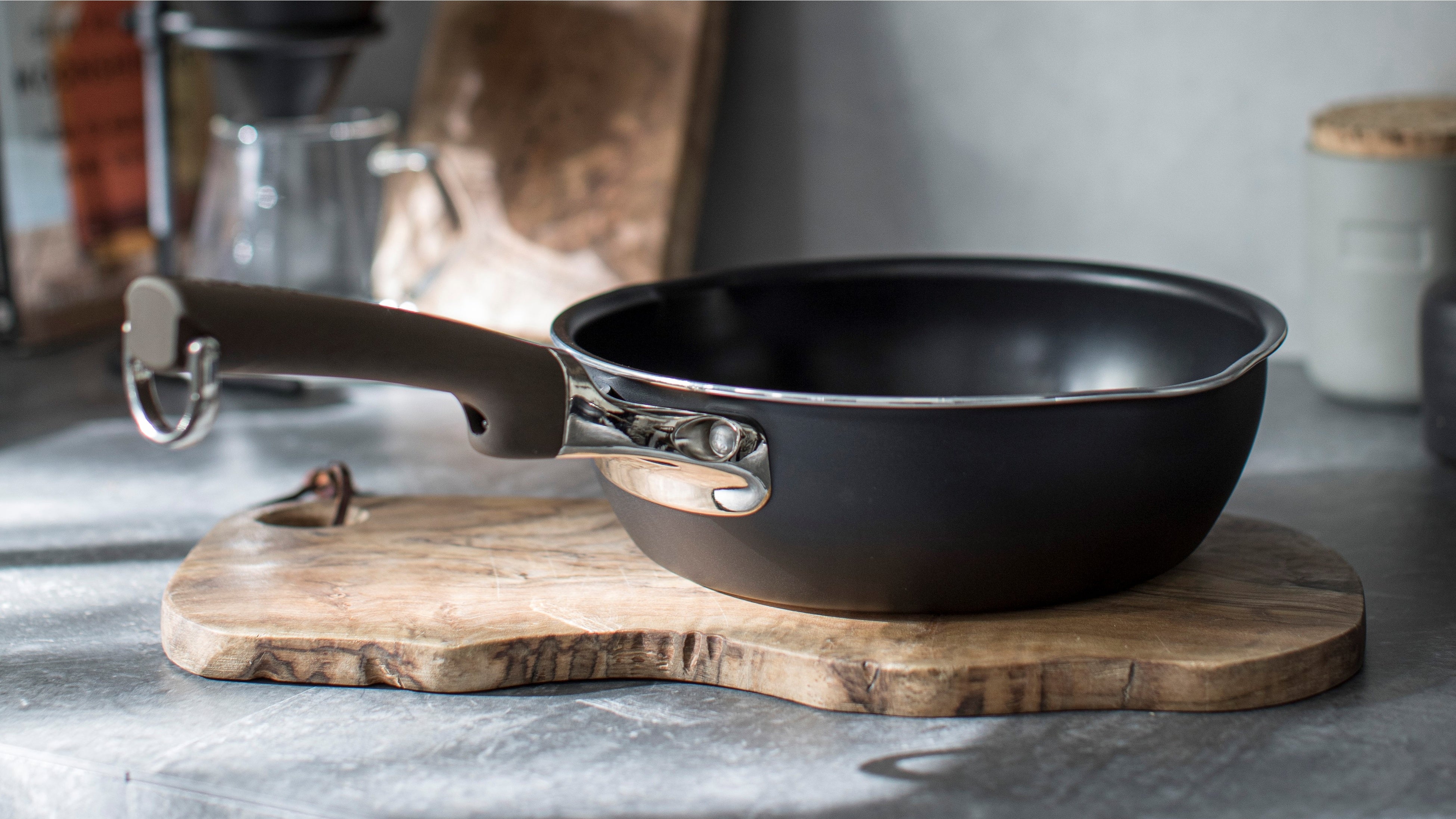 ダークウッド調のハンドル