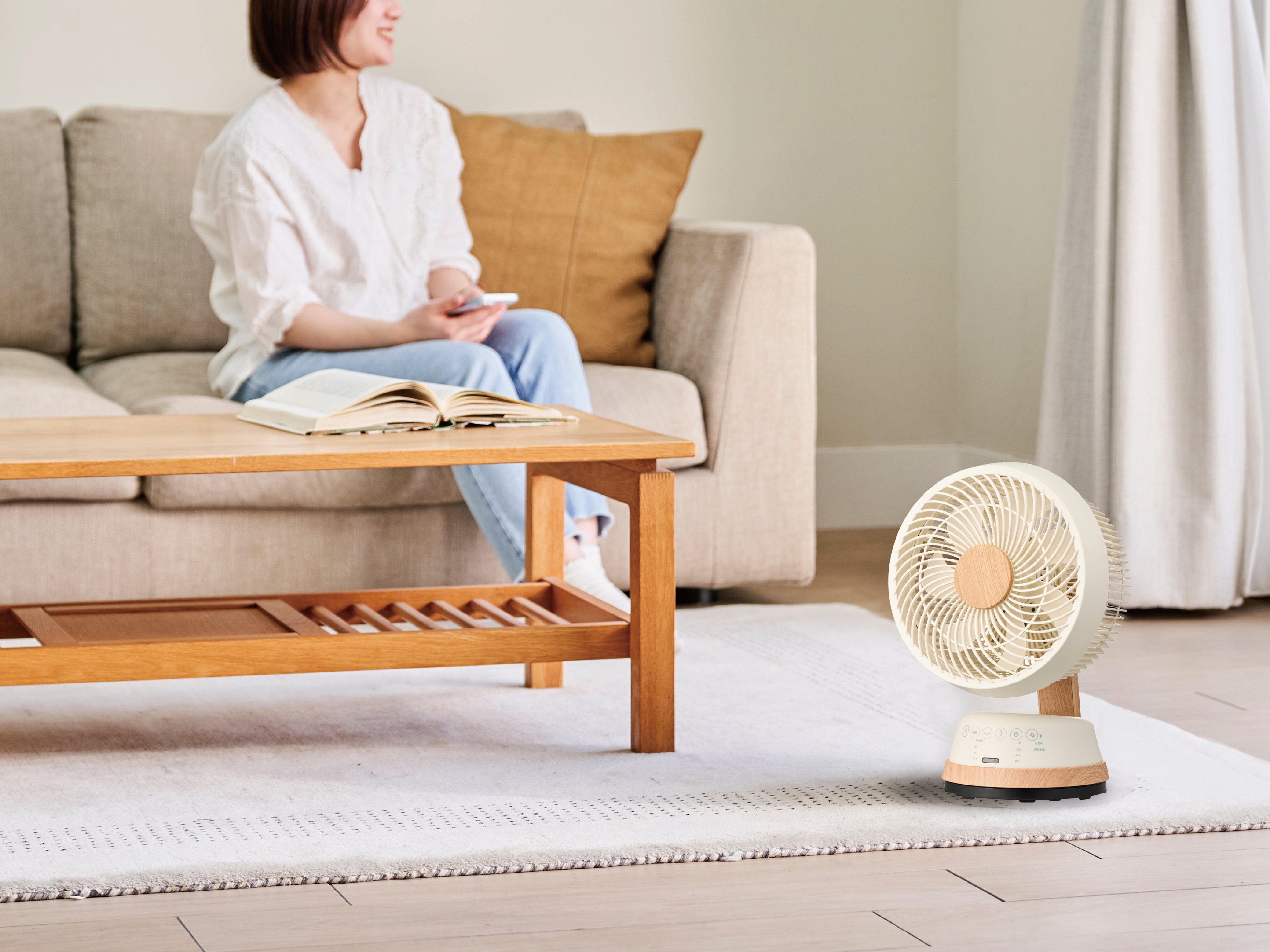 【新品・未使用品】2025年製 ホワイト×木目　3連サーキュレーター Amazon | 【2025年モデル】moku. DC3連マルチファン (ベージュ
