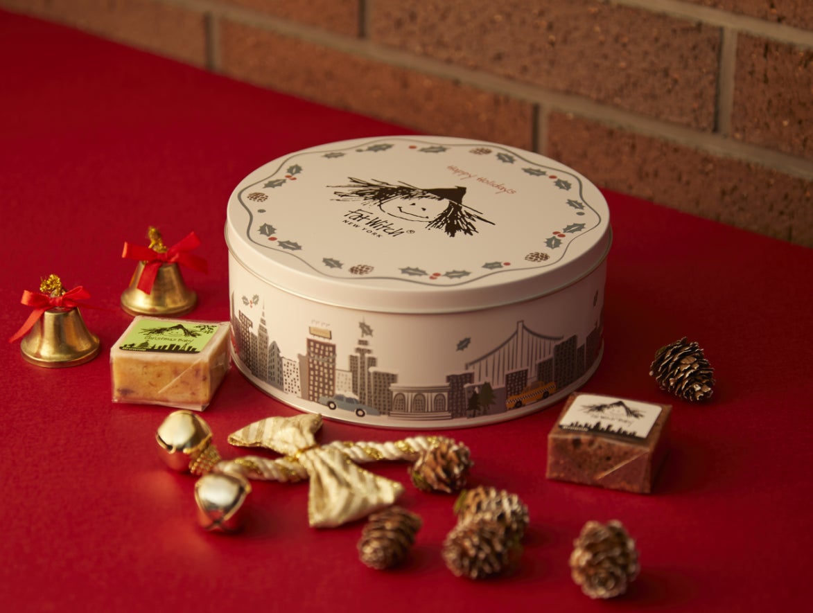 ブラウニー専門店 Fat Witch New York からクリスマス限定缶が登場 ブラウニー専門店 Fat Witch New York からクリスマス限定缶が登場