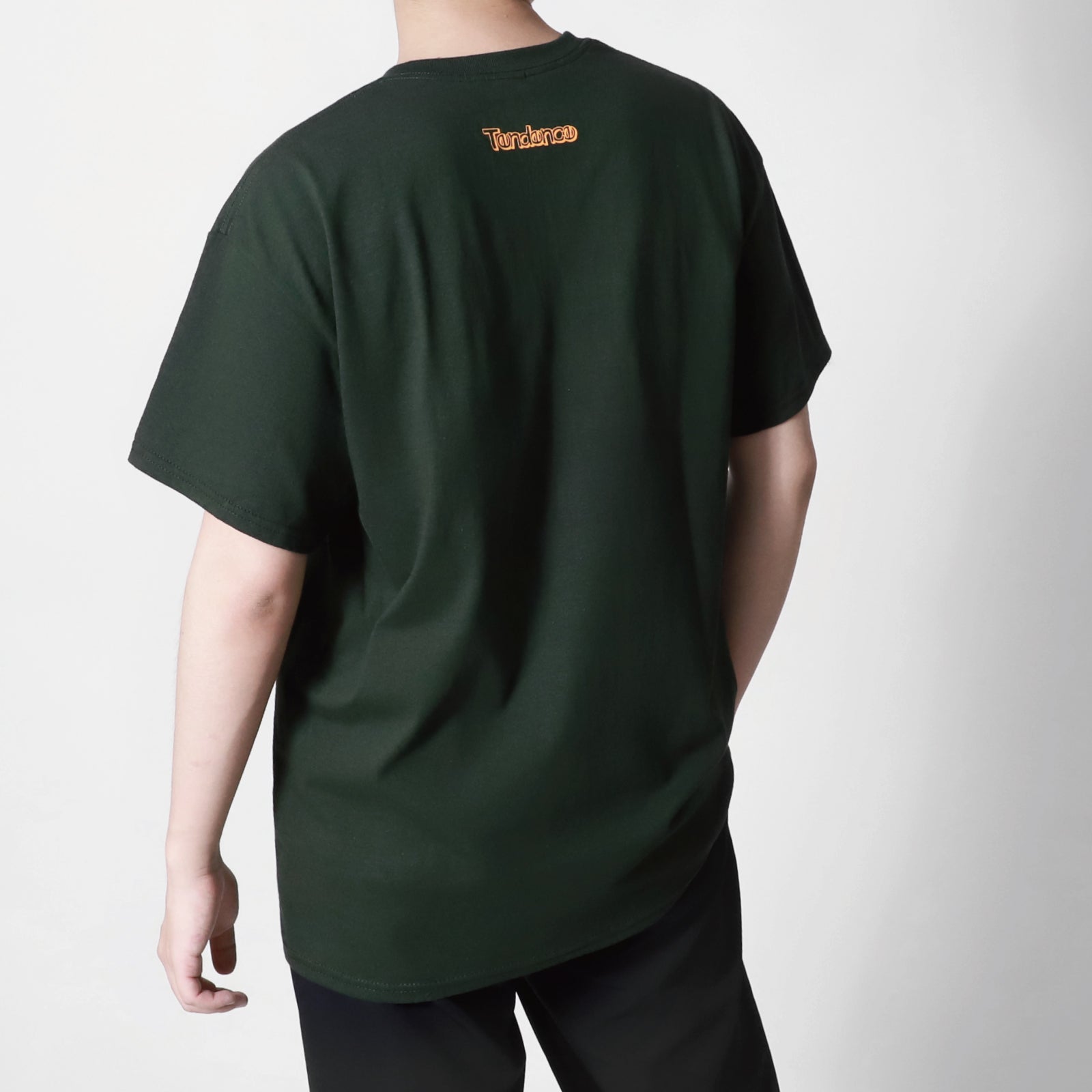 メンズモデル：178cm  Lサイズ着用 