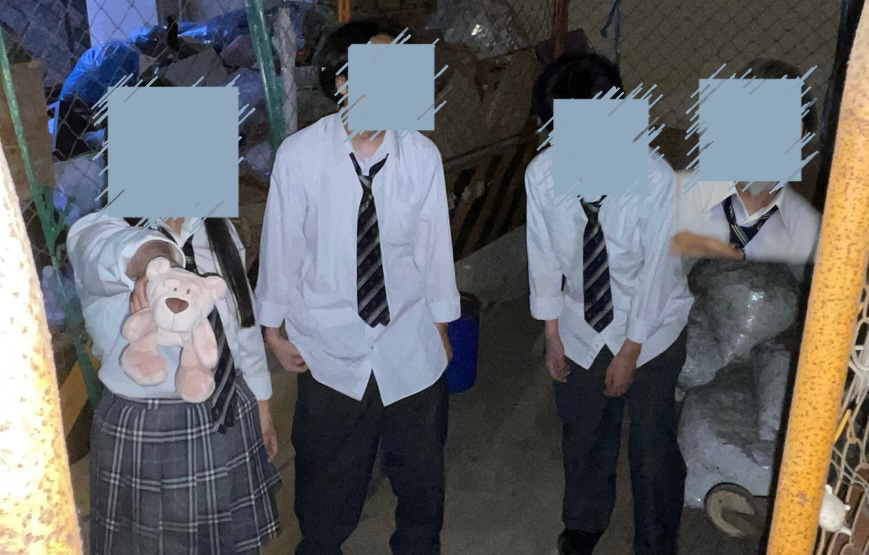 前髪ぱっつん少年