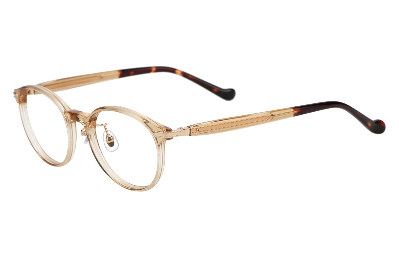 ▲プラスチック生地にしか出せないツヤや透け感がポイント。 商品画像：ZA241001_41A1