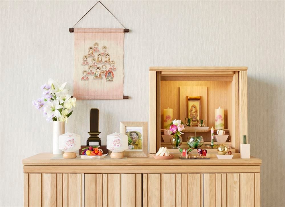 モダンなお盆飾りコーディネート例