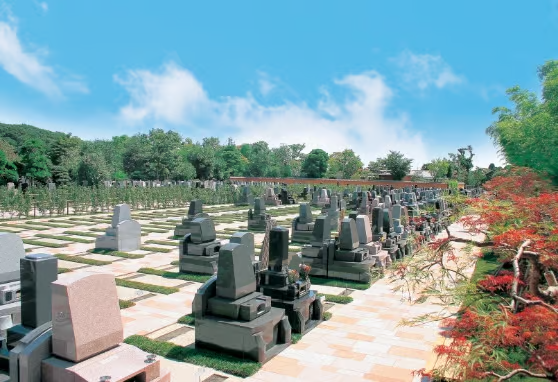 令和のお墓事情2024「お墓に関する実態調査」結果を発表「一般墓」(49.0%)・「永代供養型のお墓」(49.7%)と需要が二分化