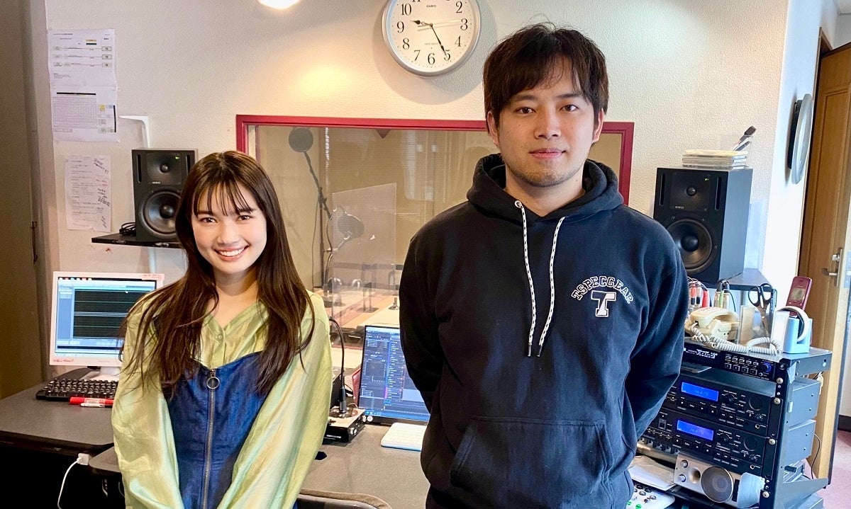 　（左から　新井舞良、三浦貴大）