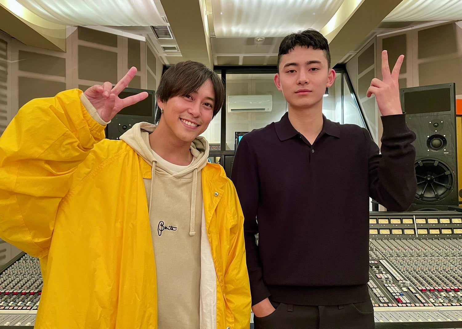 （左から、佐野岳、豊田裕大）