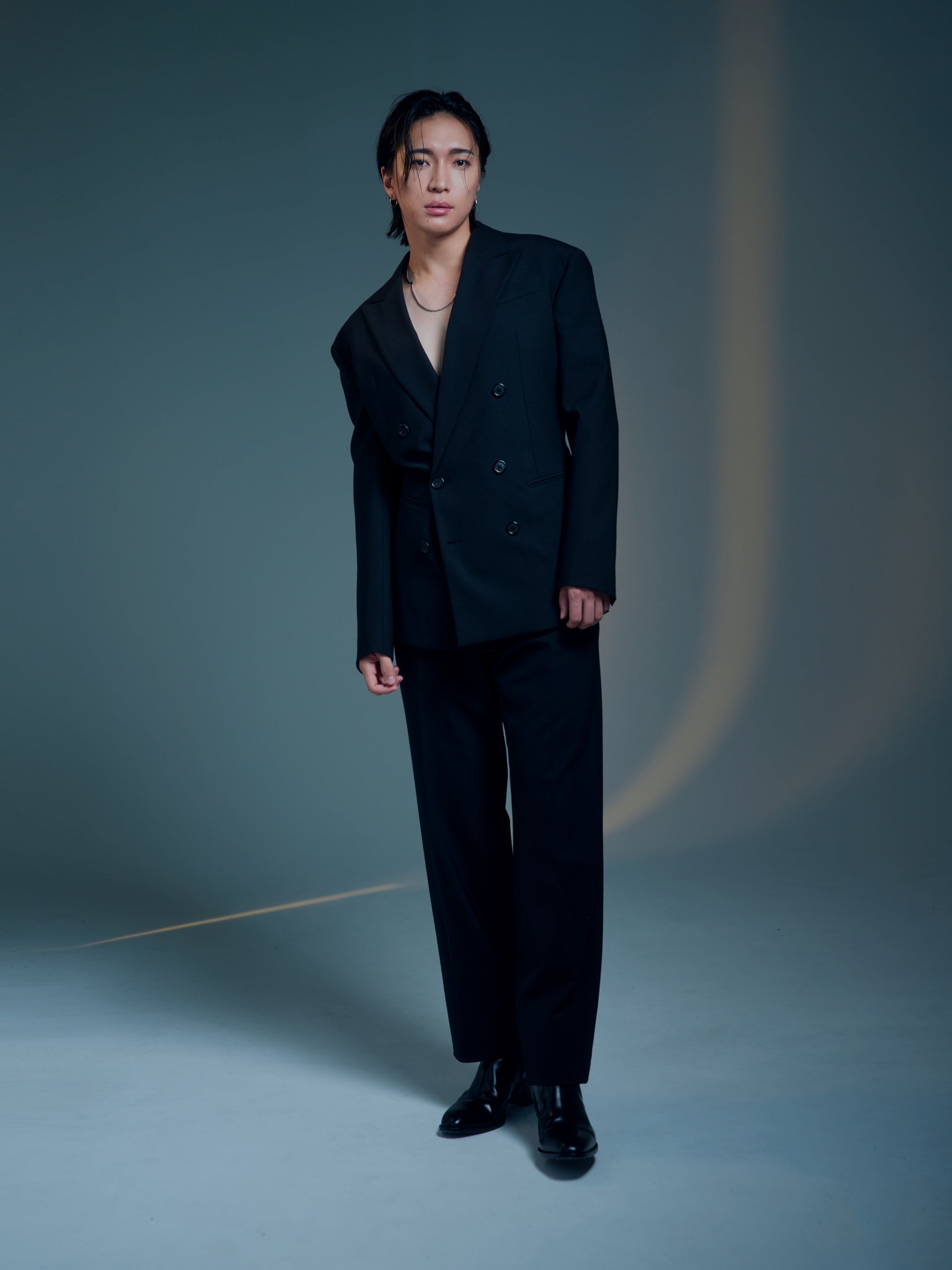 ©Tim Gallo／株式会社アミューズ