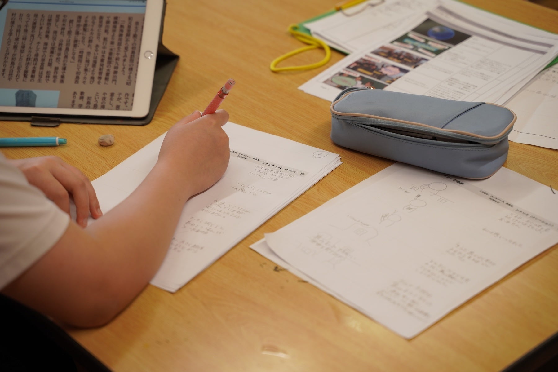 「絵コンテを作ろう」実際に絵コンテを作成する様子