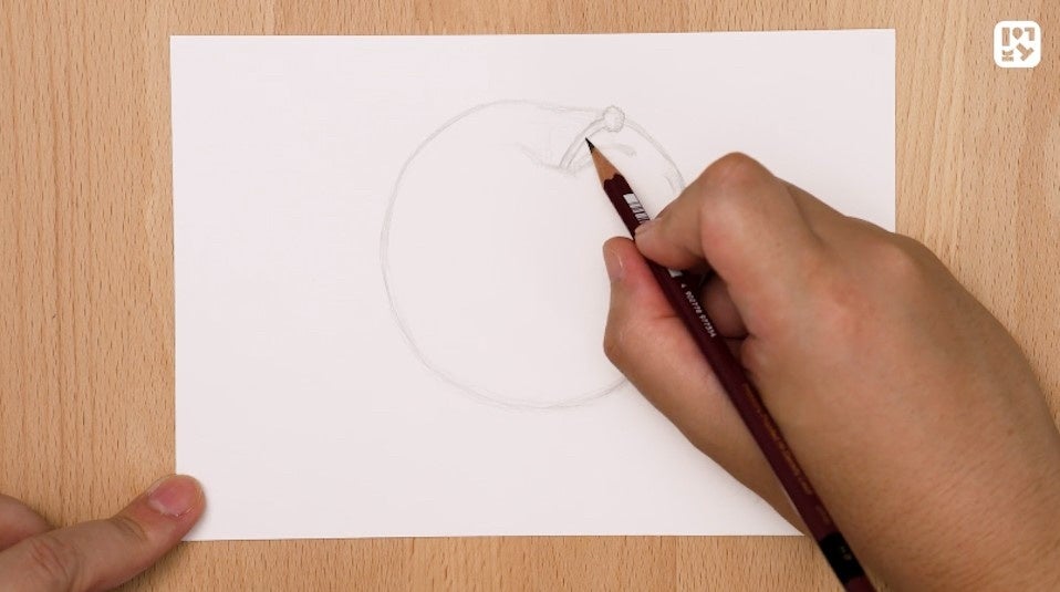 #04 りんごの下描きをしよう