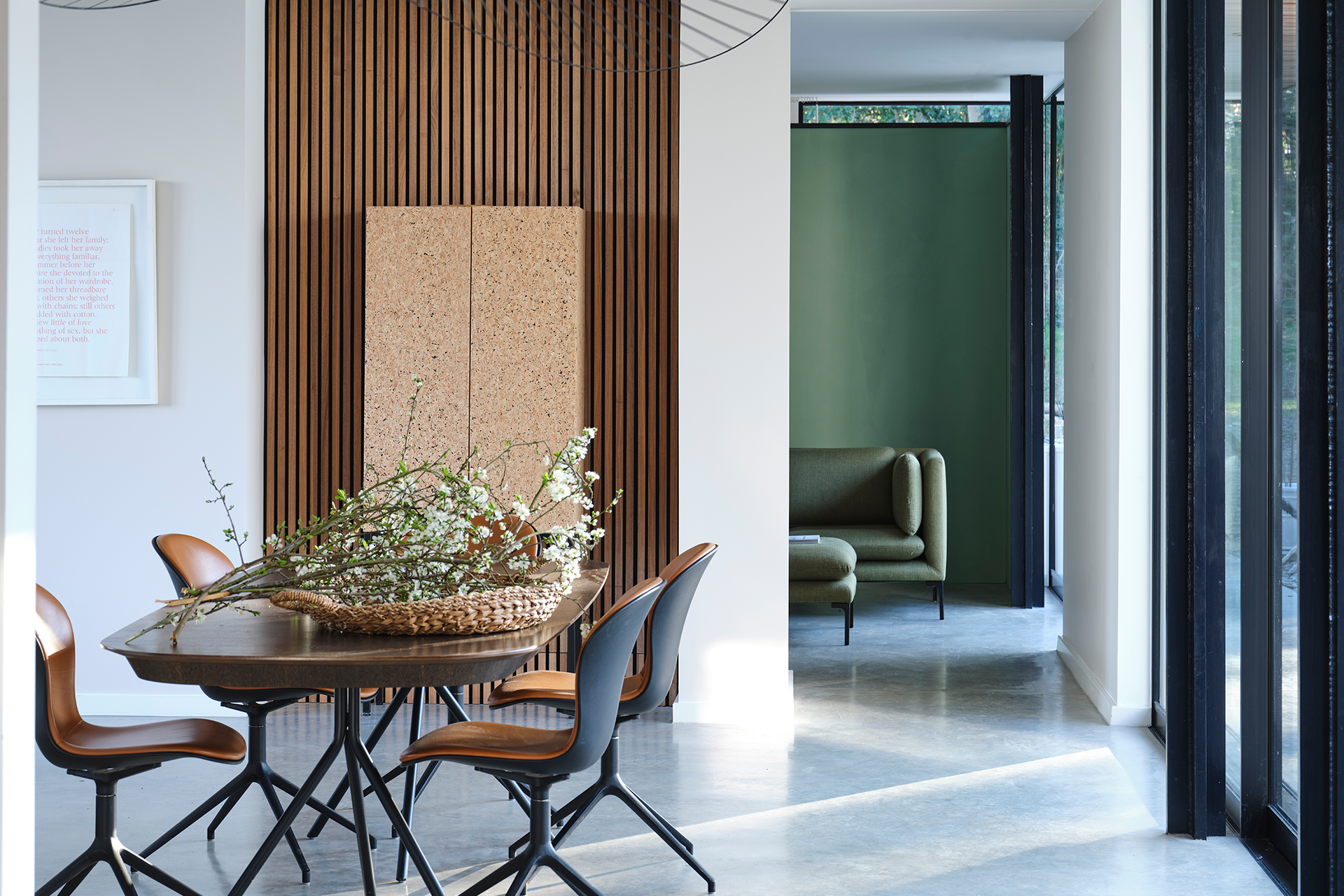 No.300　STIRABOUT　スターラバウト