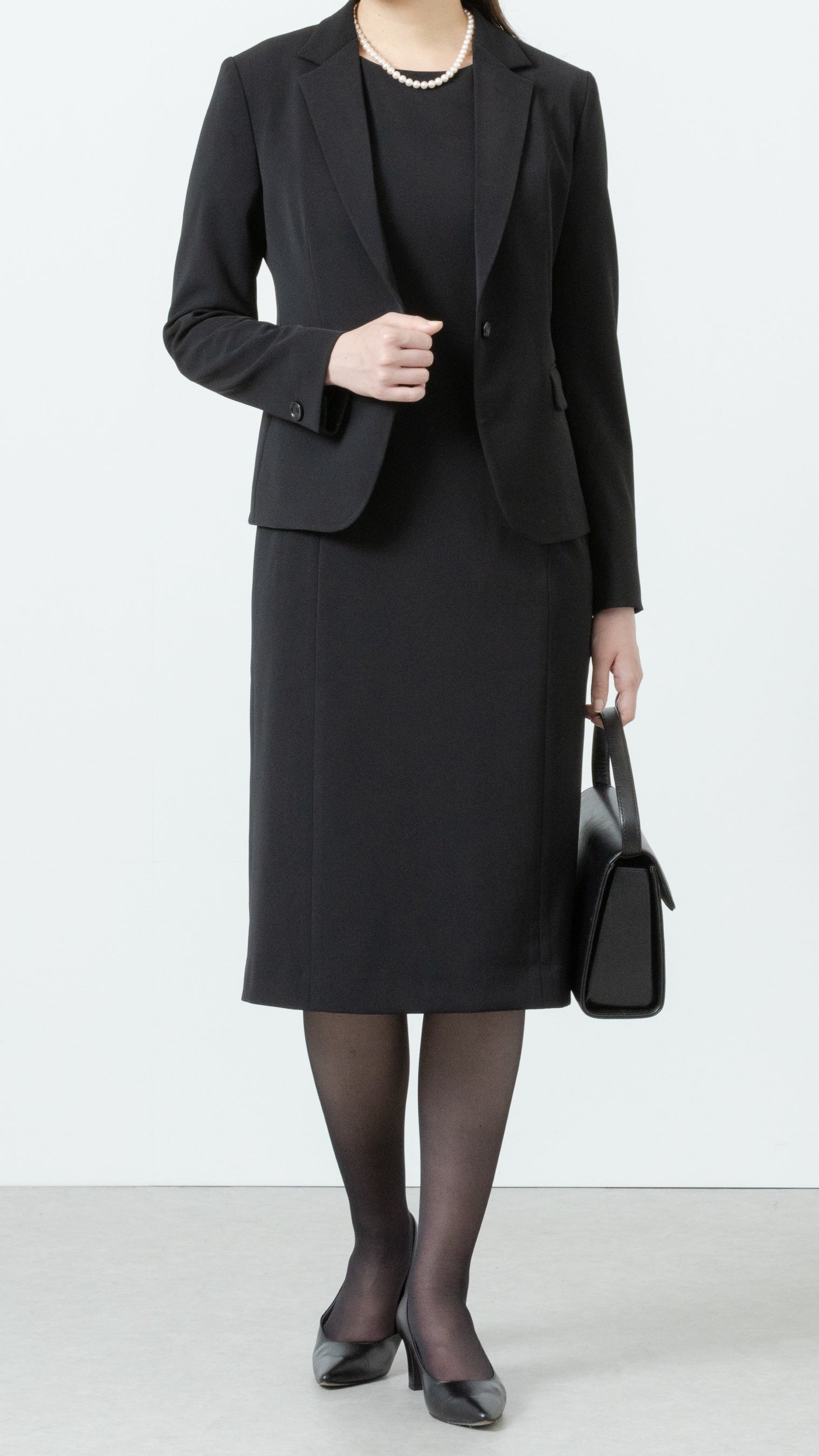テーラードショートジャケット＋タイトワンピース