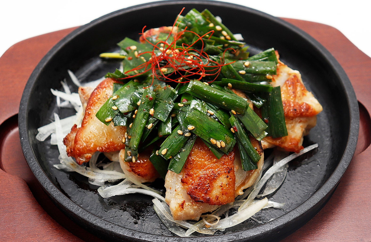 ピリ辛ニラとチキンステーキ【養老乃瀧】