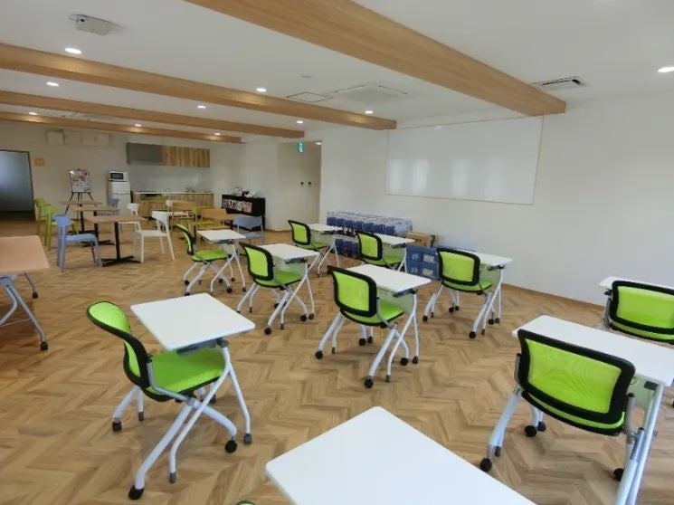 コミュニティラウンジ（本館内）