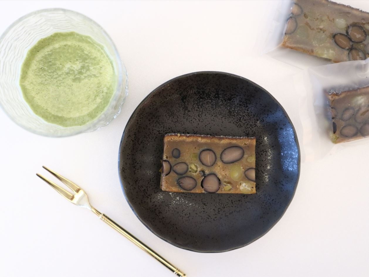 腸内の菌バランスを整える「エフドット ISRプロテイン」と 3社共同開発のお菓子「黒豆と鴬豆のTOKIWA」