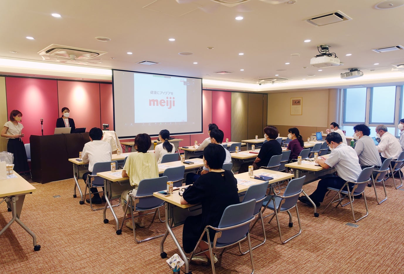 ヘルスリテラシー向上のためオンラインとオフラインでハイブリッド開催した「食育セミナー」