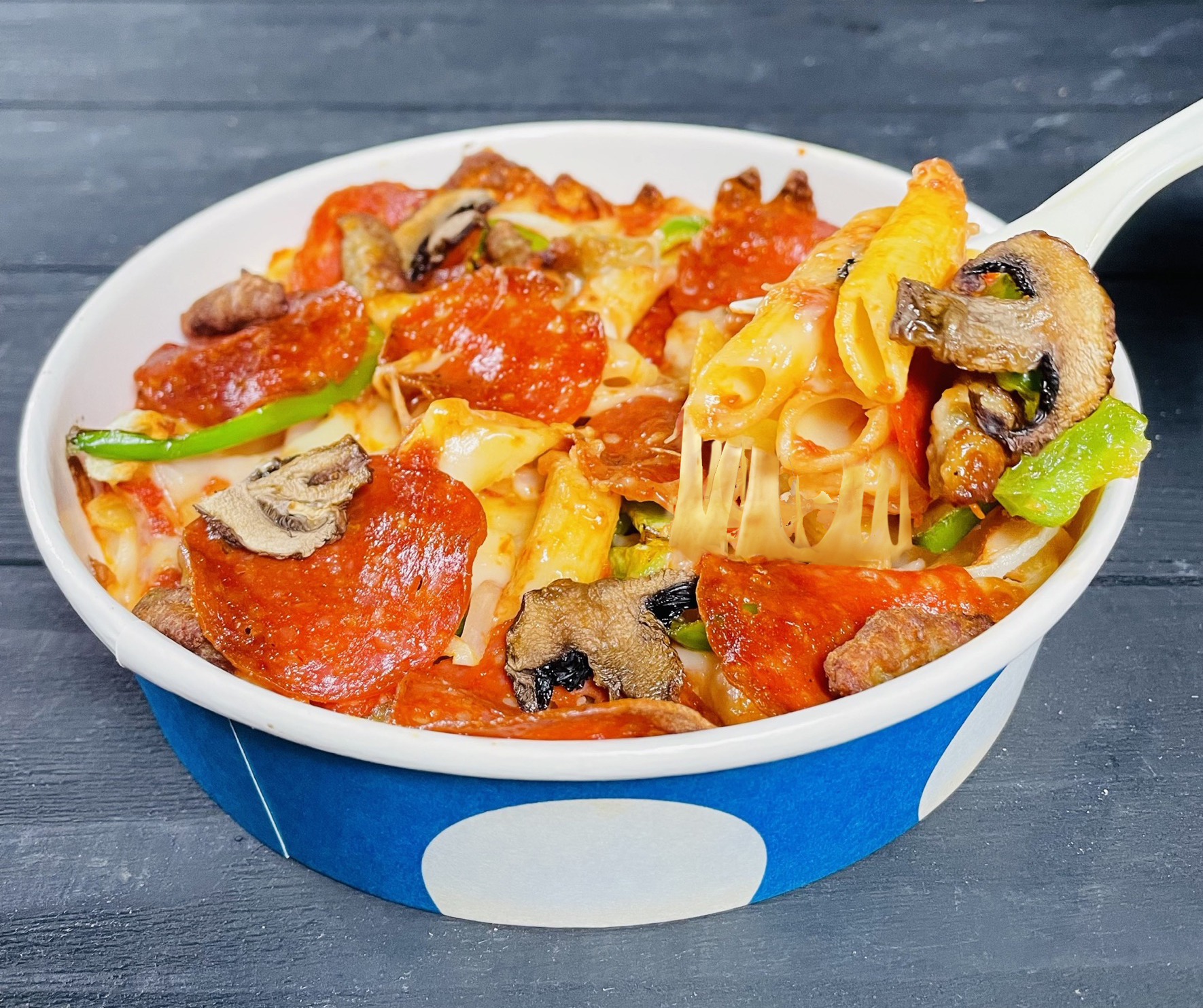 ピザパスタボウル　ドミノ・デラックス