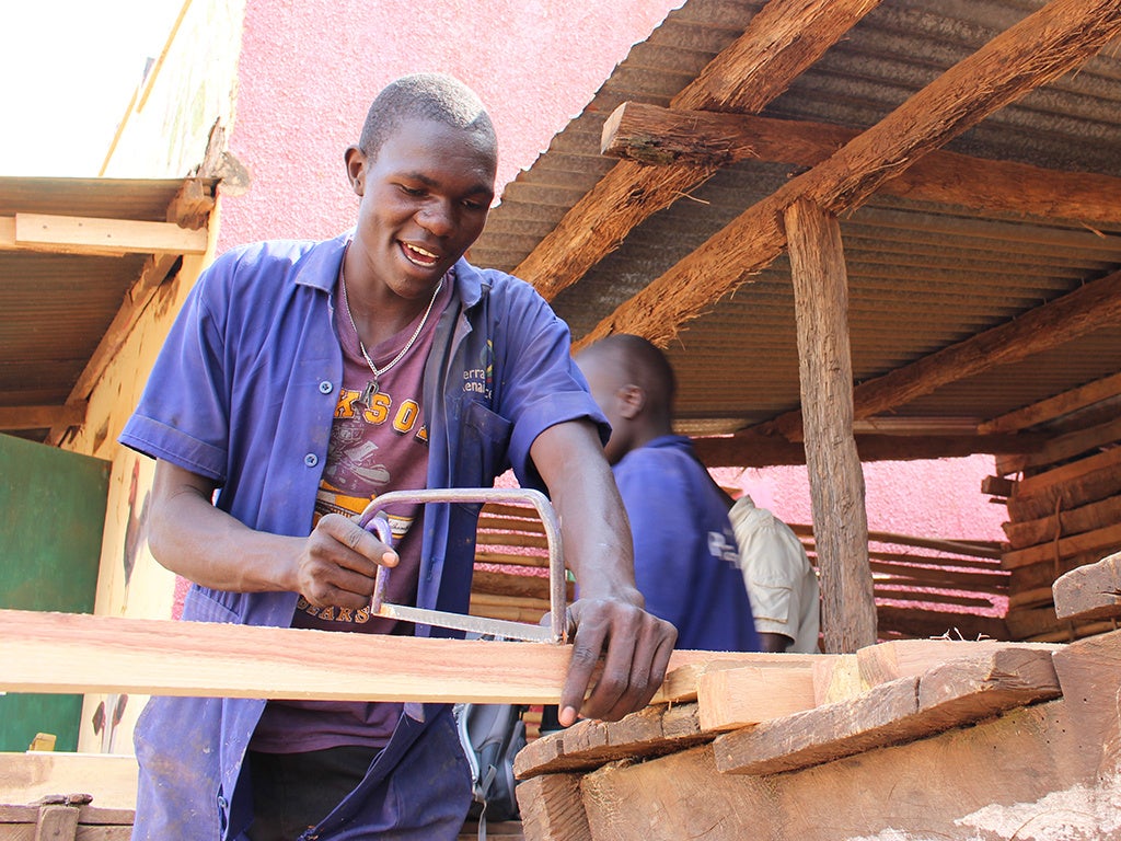 木工大工の職業訓練の様子