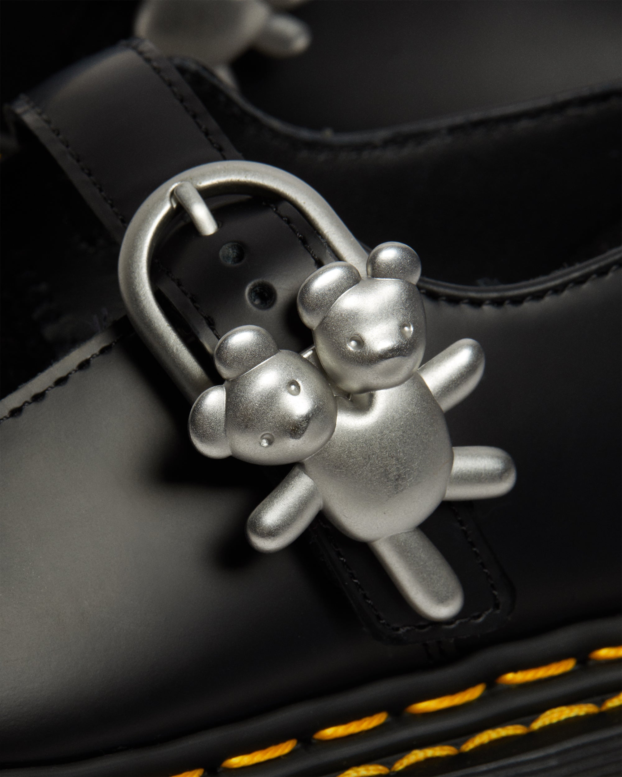 DR. MARTENS x HEAVEN BY MARC JACOBSが再コラボレーション！グランジ