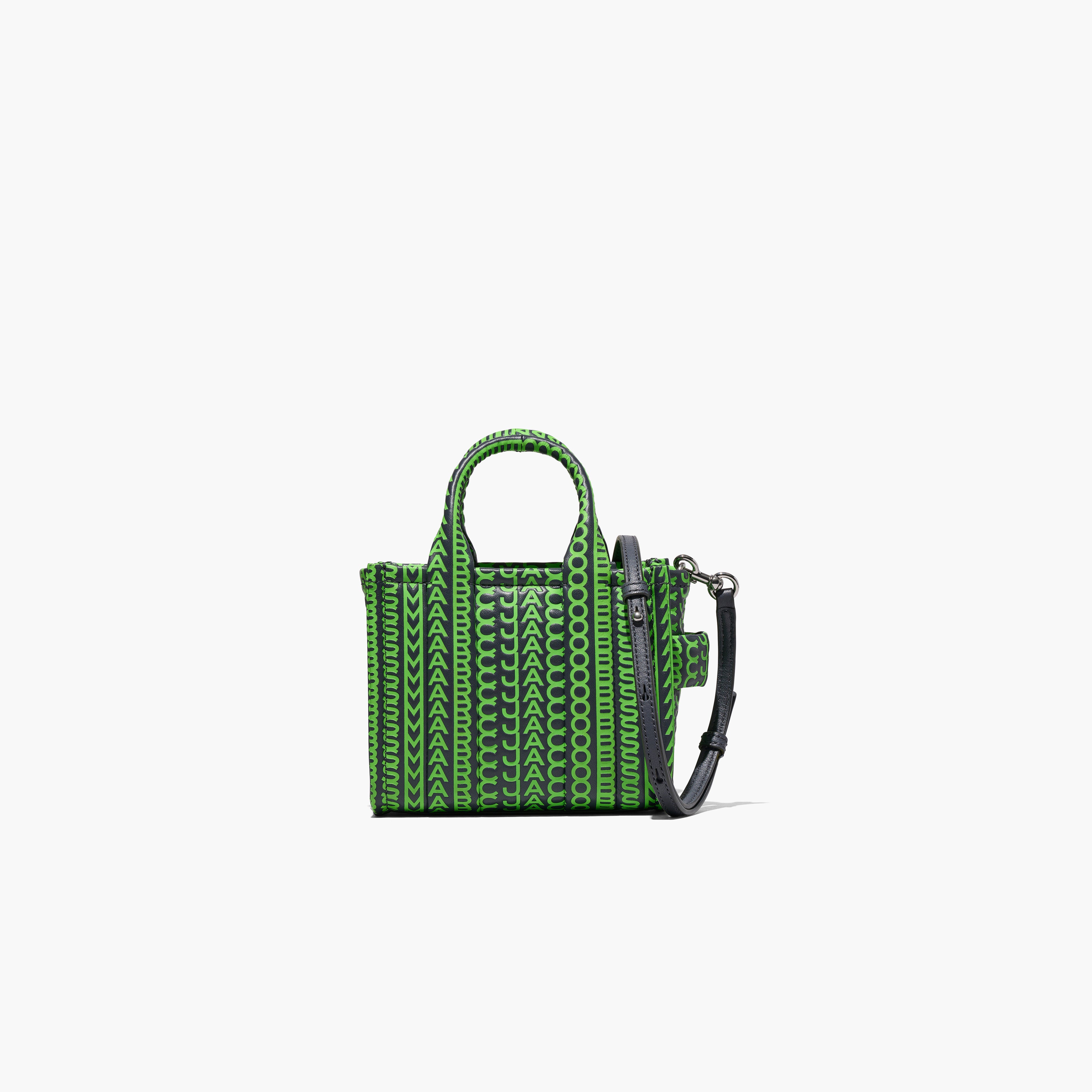 MARC JACOBSのアイコンバッグ「THE TOTE BAG」にマイクロサイズ