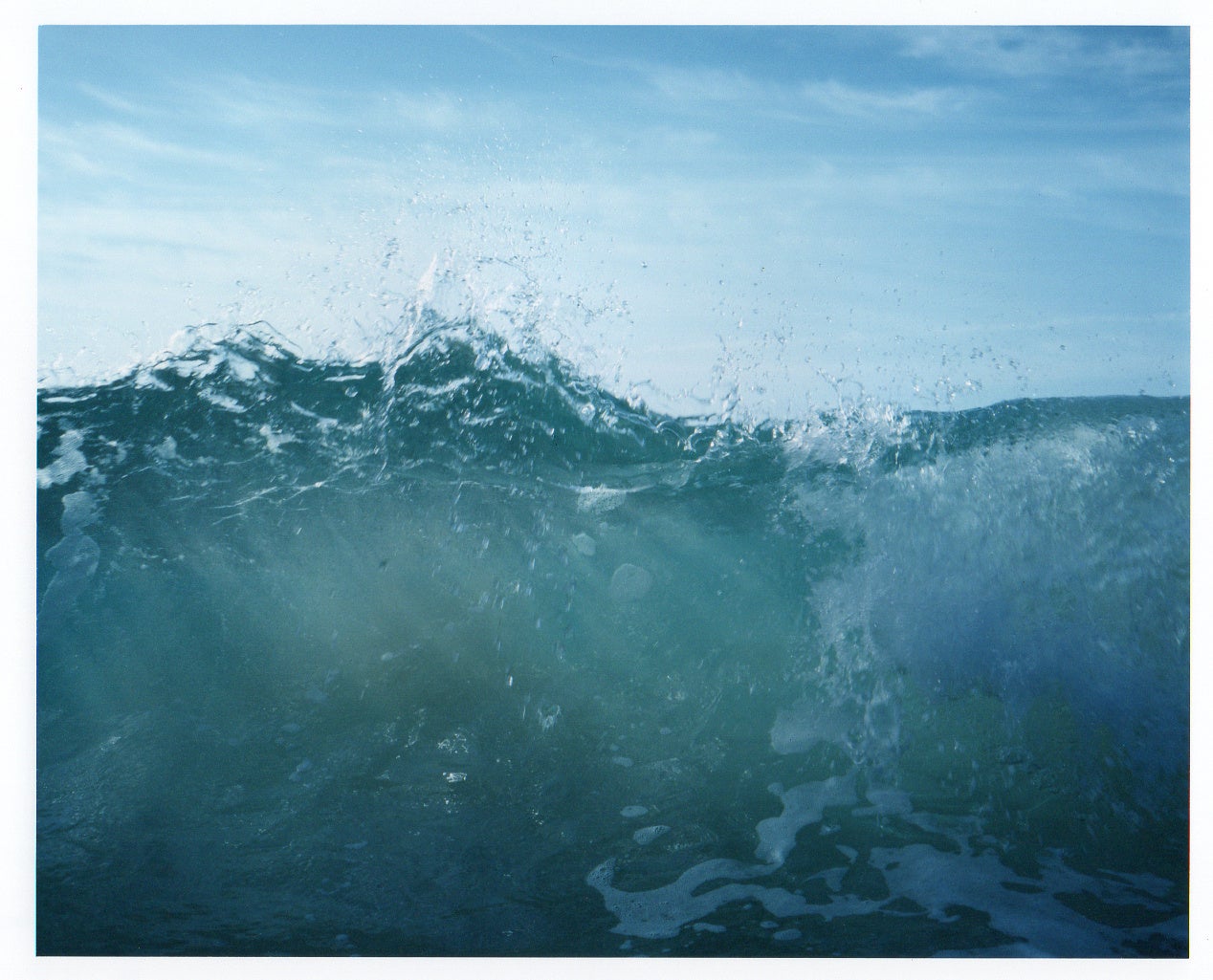 海が作り出す光景の美しさへの純粋な感動を紡ぐ写真家・木邑旭宗