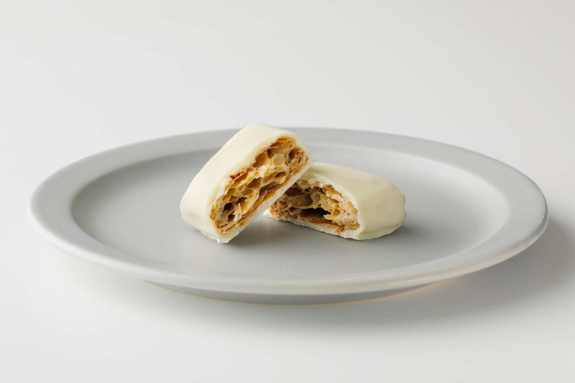 ホワイト(リッチミルクティー)