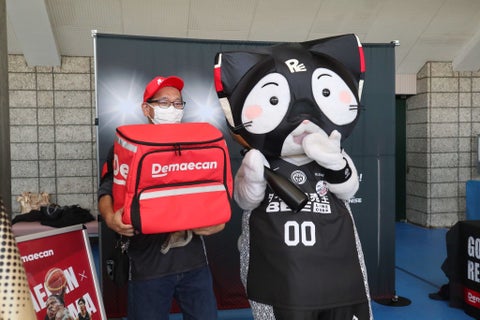 『出前館』が鹿児島レブナイズのホーム開幕戦を盛況に開催! 『出前館』が鹿児島レブナイズのホーム開幕戦を盛況に開催!