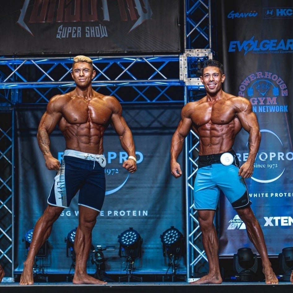 エドワード加藤選手(左)カネキン選手（右）