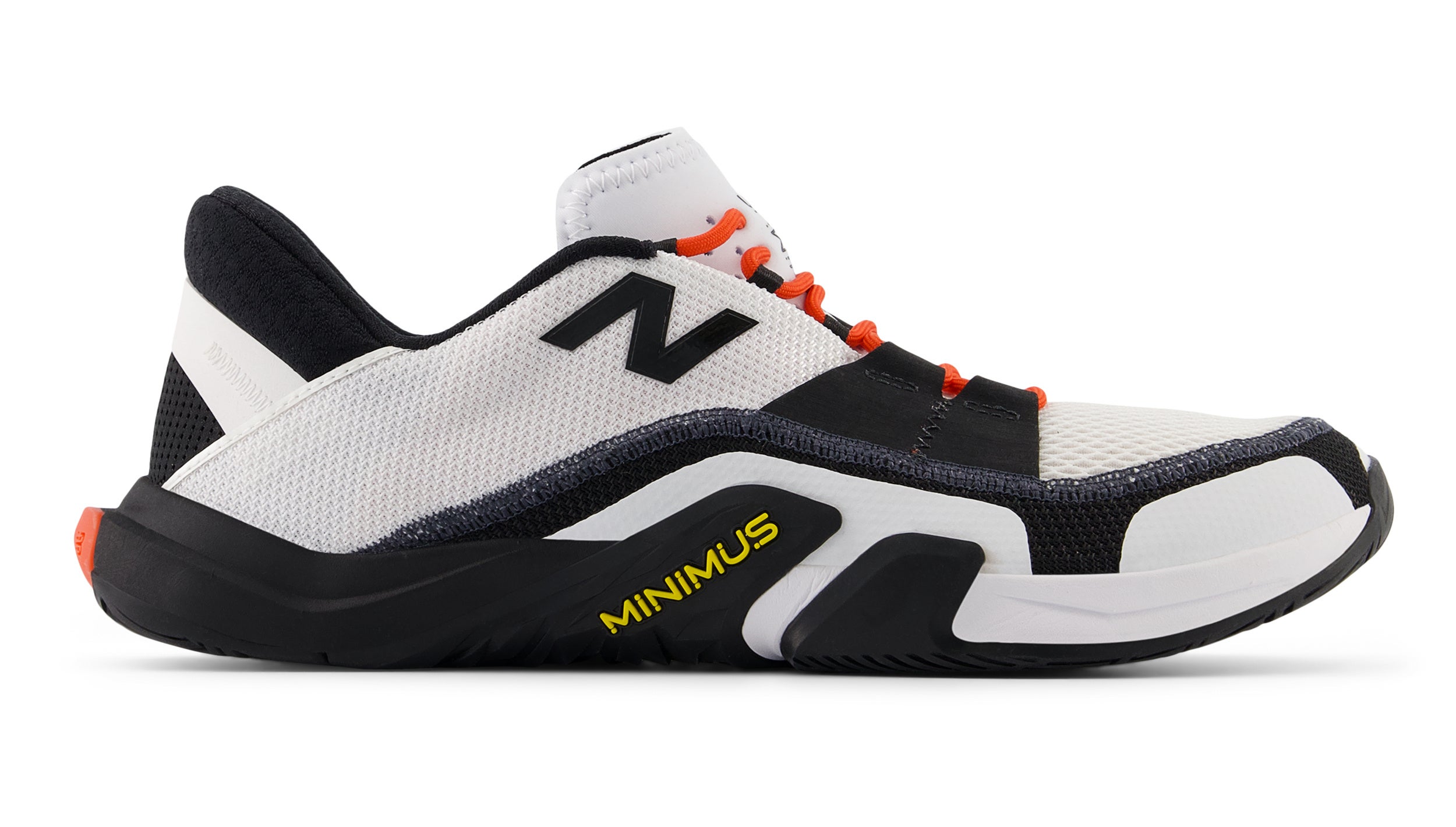 裸足感覚シューズ「New Balance Minimus（ミニマス）」より
