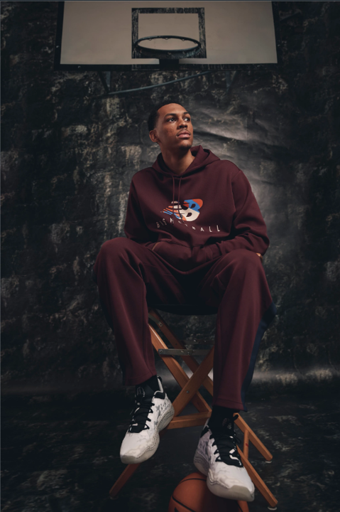 ニューバランス ハイパフォーマンス バスケットボールシューズ「Two