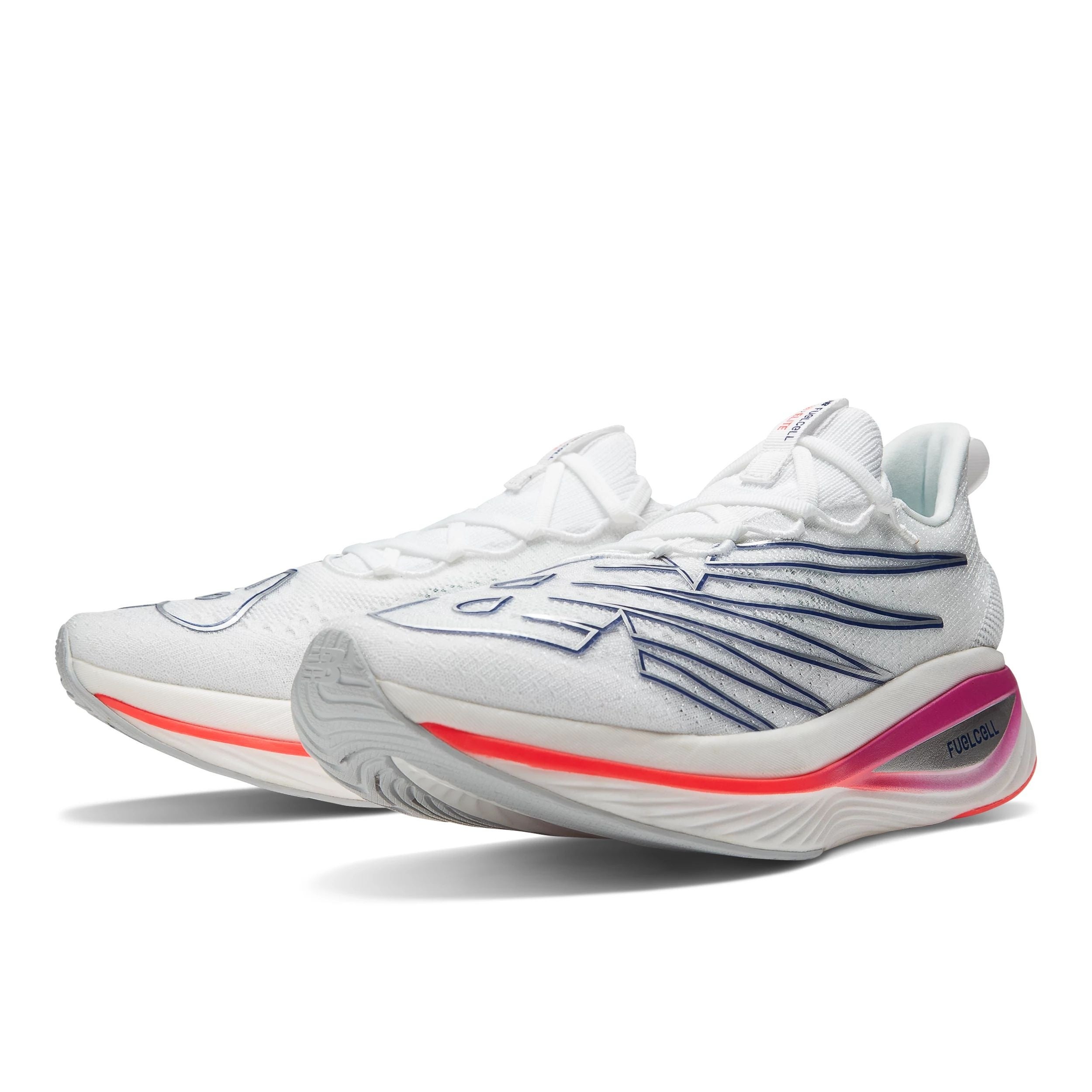 ニューバランス ランニングシューズ アイボリー 人気モデル 24cm ニューバランス ランニングシューズ アイボリー 人気モデル 24.5