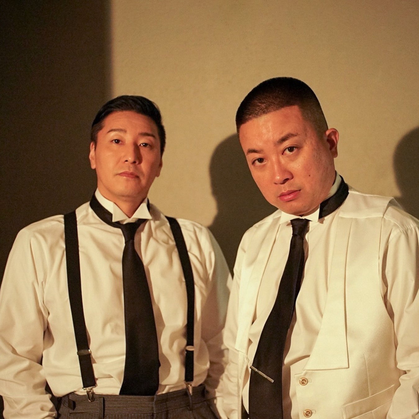 チョコレートプラネット長田が歌い、松尾が見守る。2023年春夏秋冬シーズンごとに指サックをテーマにしたマジ歌をリリース! | 吉本興業株式会社のプレスリリース