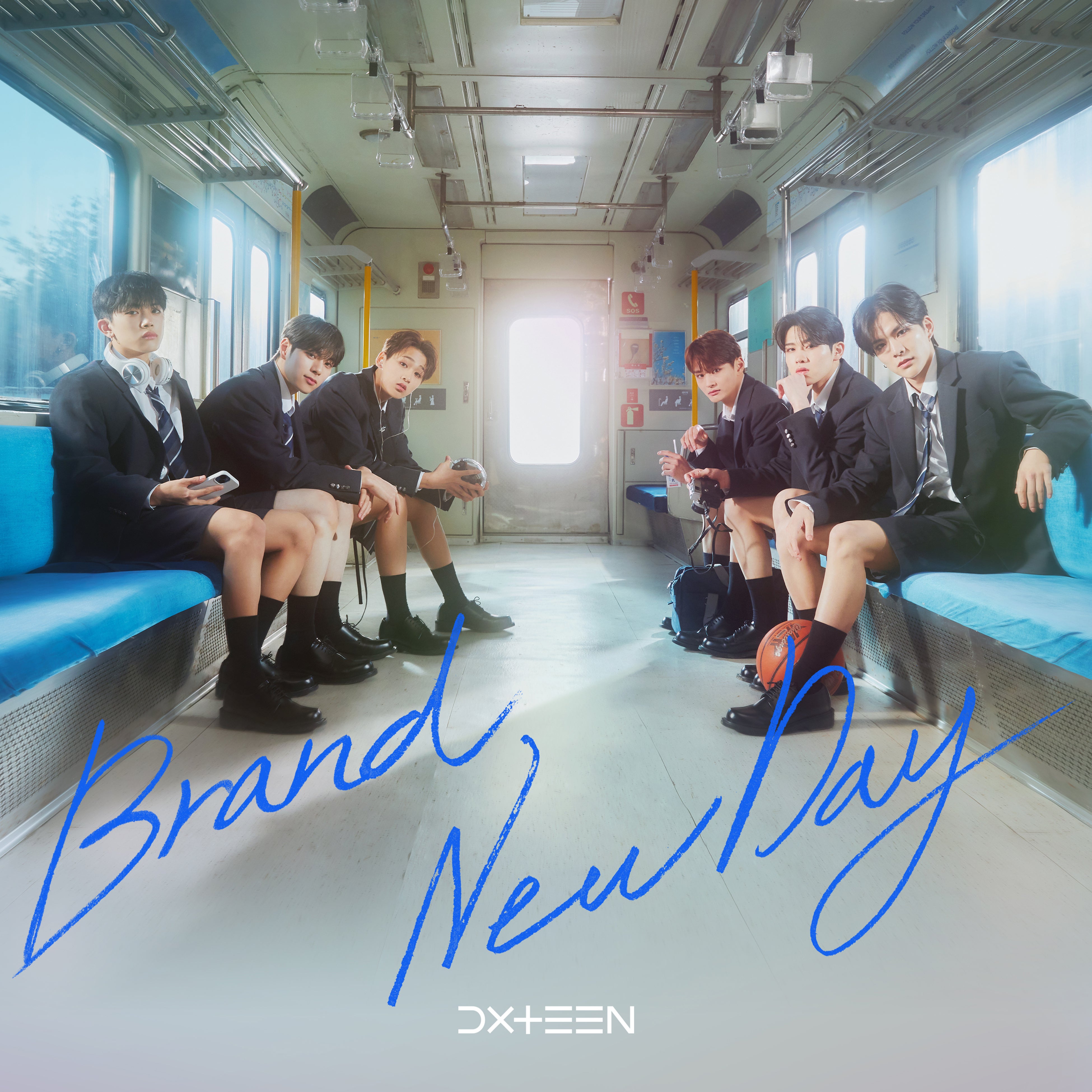 ©LAPONE Entertainment