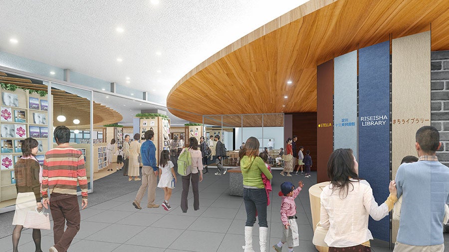 ロビーから公立図書館を見る