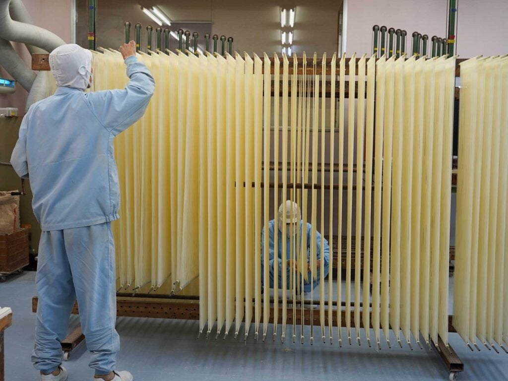 三輪山勝製麺のそうめんづくり１