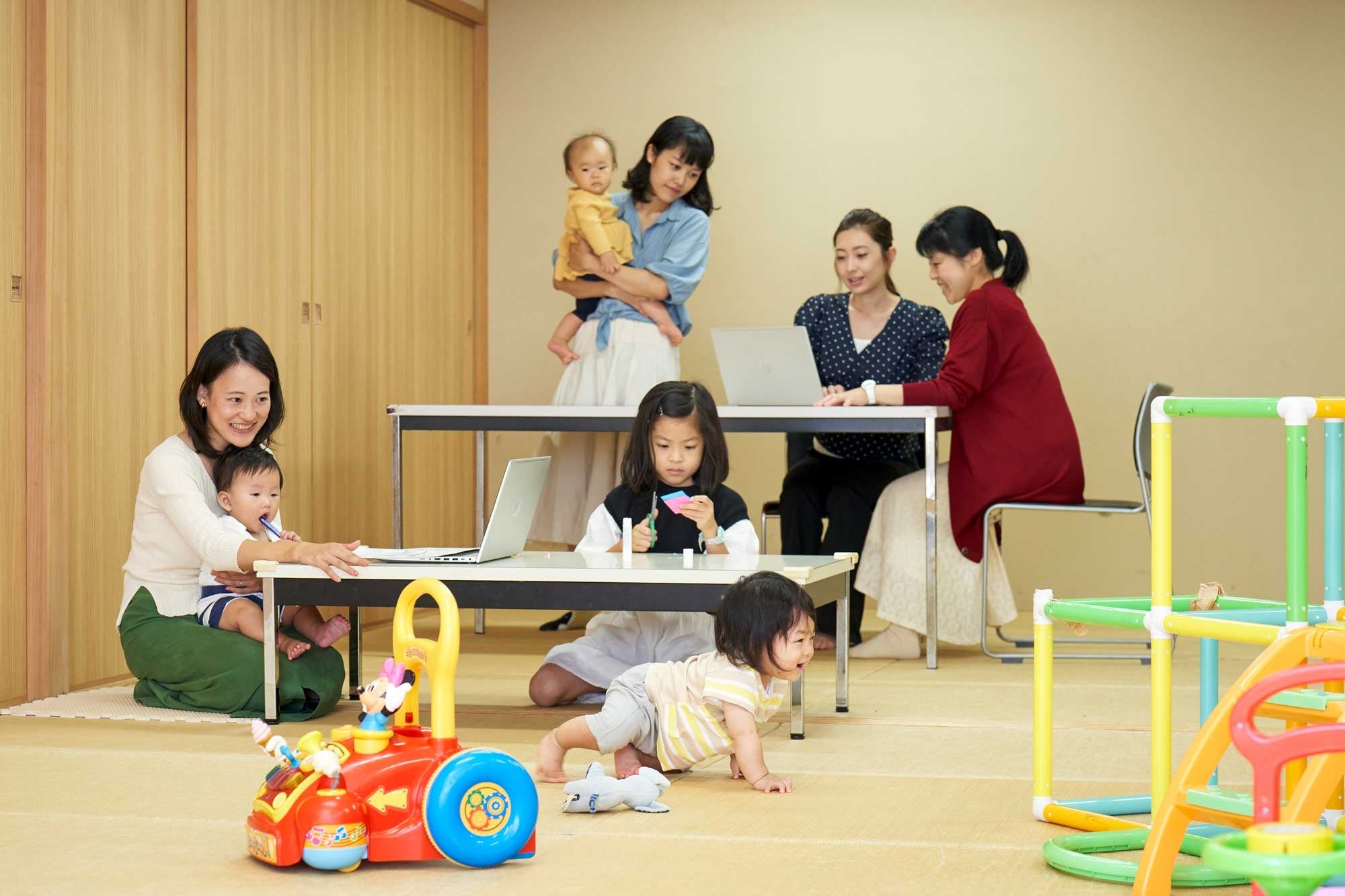 共同保育室の様子２